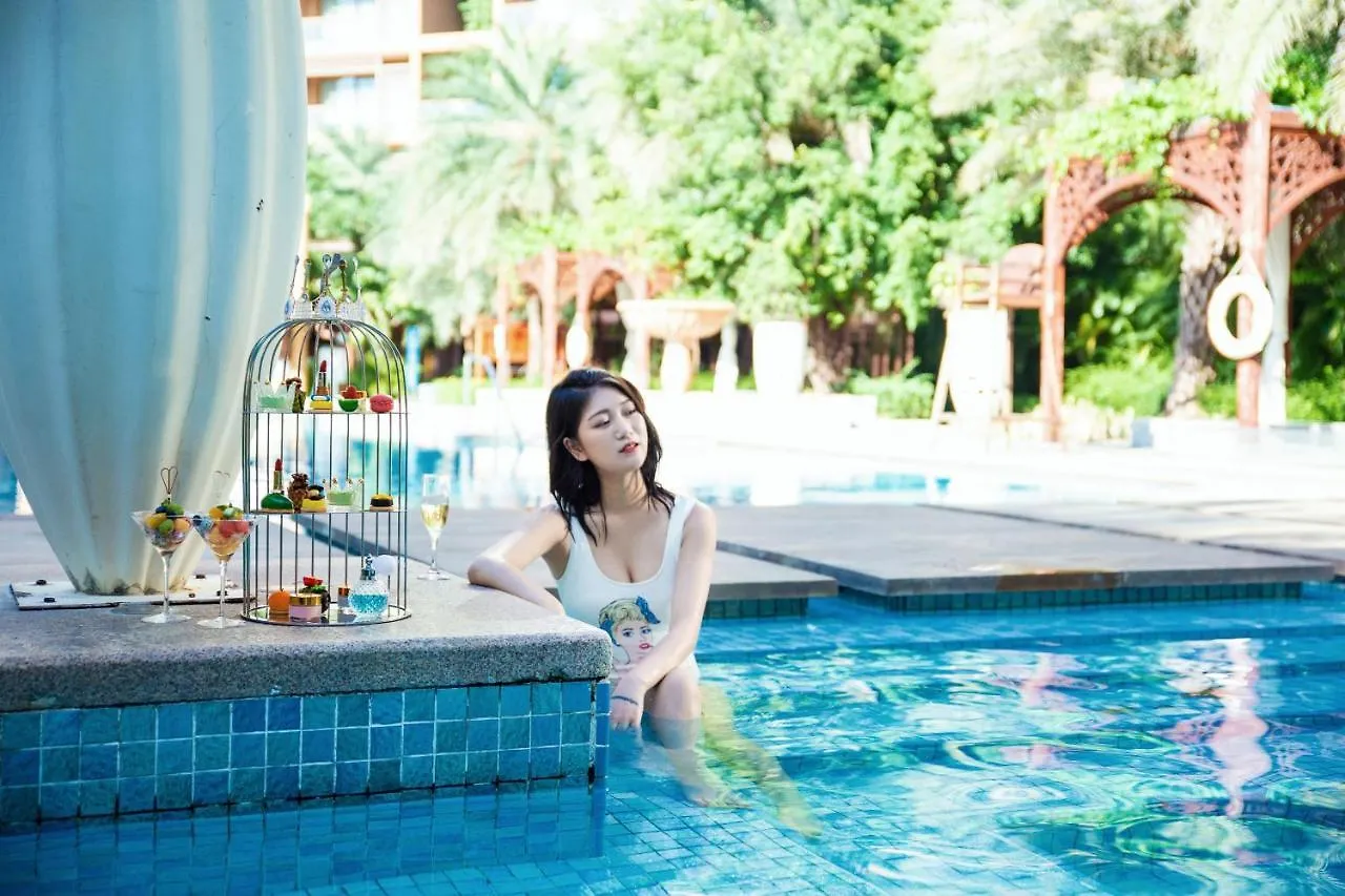Mangrove Tree Resort World Sanya Bay- Queen Palm Towers 호텔