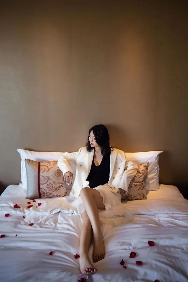 Mangrove Tree Resort World Sanya Bay- Queen Palm Towers Hotel